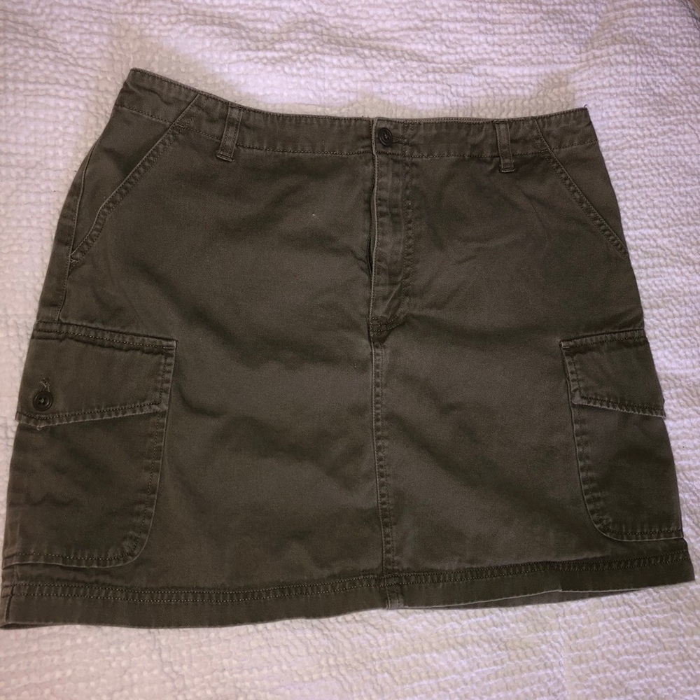 GAP ARMY GREEN CARGO SKIRT